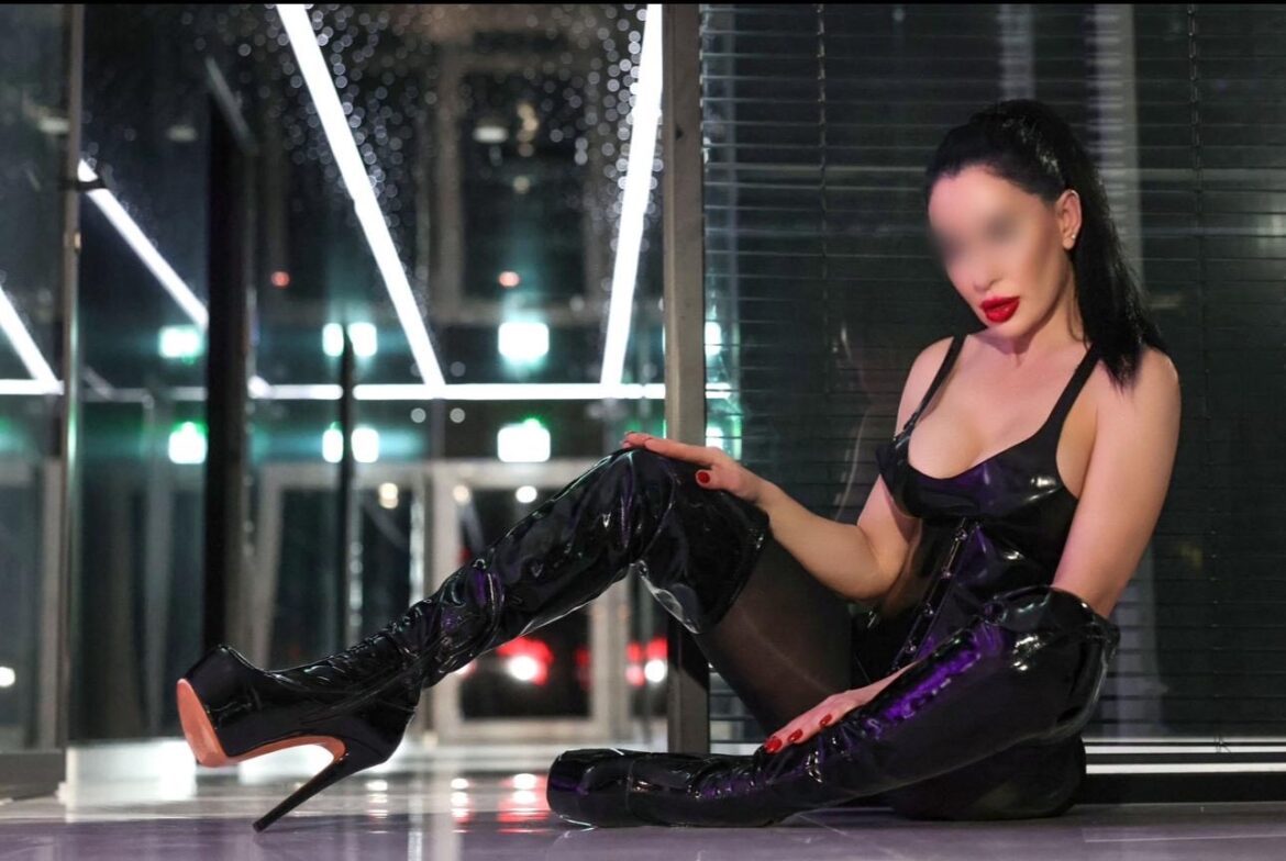 domina-lady-black-rose-februar-termine-in-stuttgart-und-regensburg